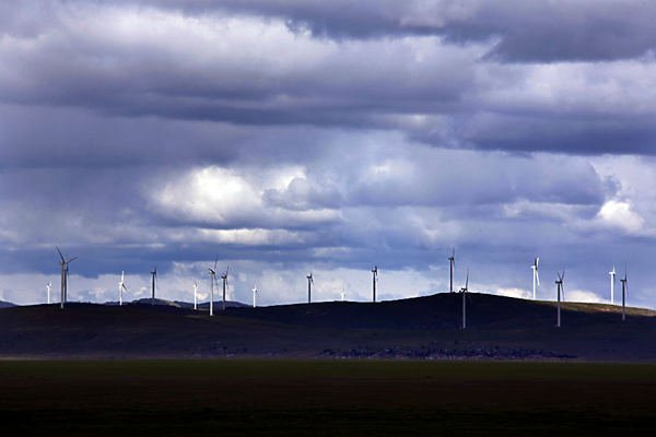 StoryHinckley's tweet image. How much did the world invest in clean energy last year?
csmonitor.com/Environment/20…