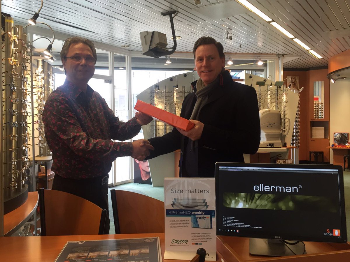 Erconlenzen's tweet photo. De tweede prijs is ook uitgereikt aan Ellerman optiek! https://t.co/pKEA1dmjzJ