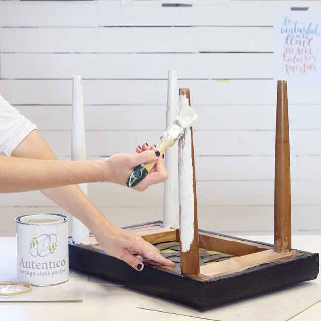 Hemos vuelto con las pilas cargadas. 
chalkpaint.es