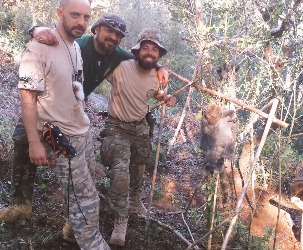 GallartNacho's tweet photo. Magníficos resultados en la clase de #curtido con técnicas #primitivas @ES_anaconda https://t.co/PW4whScevm