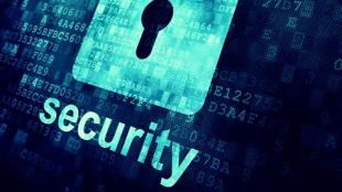 JustPayApp's tweet photo. Banks are rewarding consumers for lax internet security - Met chief #Finextra #JustPay #App https://t.co/AsYi1ghIzJ https://t.co/HClXJ0mxJH