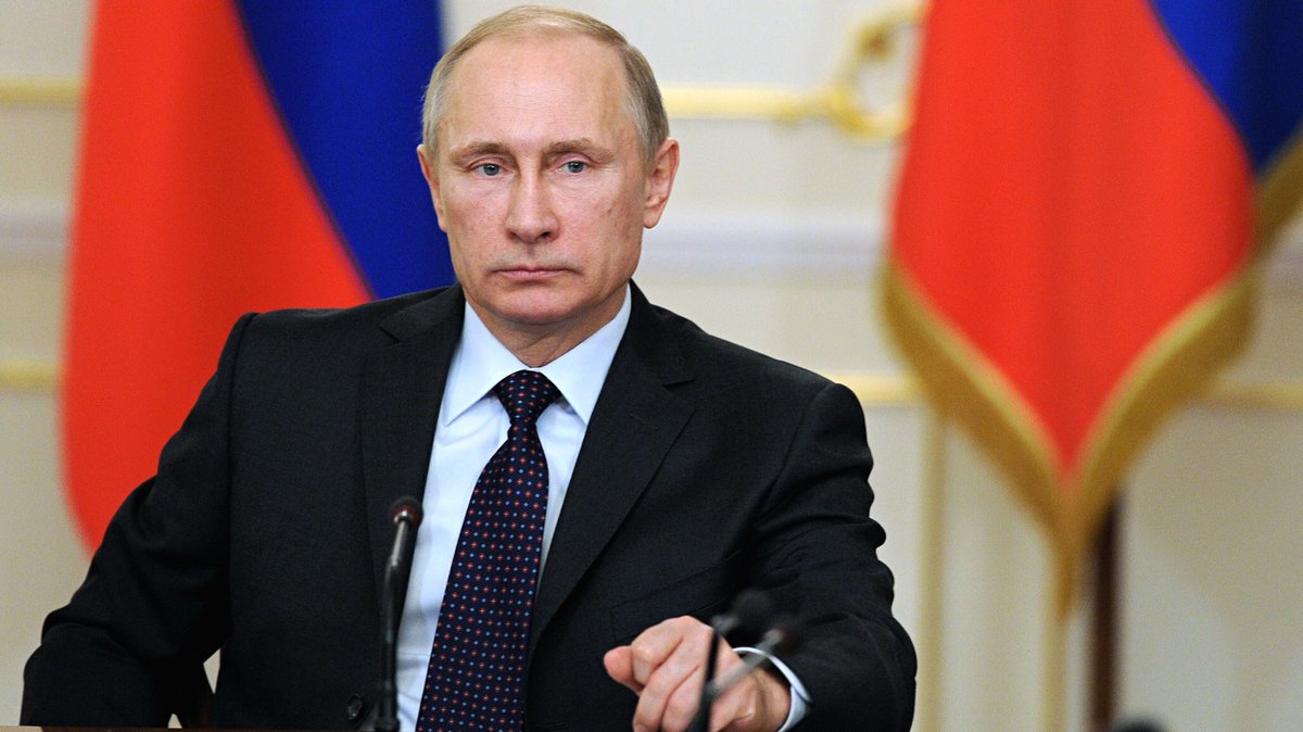 rimumagolijo's tweet photo. Хотели бы вы, чтобы Путин остался на четвертый срок ? 

ДА-РЕТВИТ 
НЕТ-ЛАЙК
#опрос #Путин #Россия https://t.co/o11g3JONxV