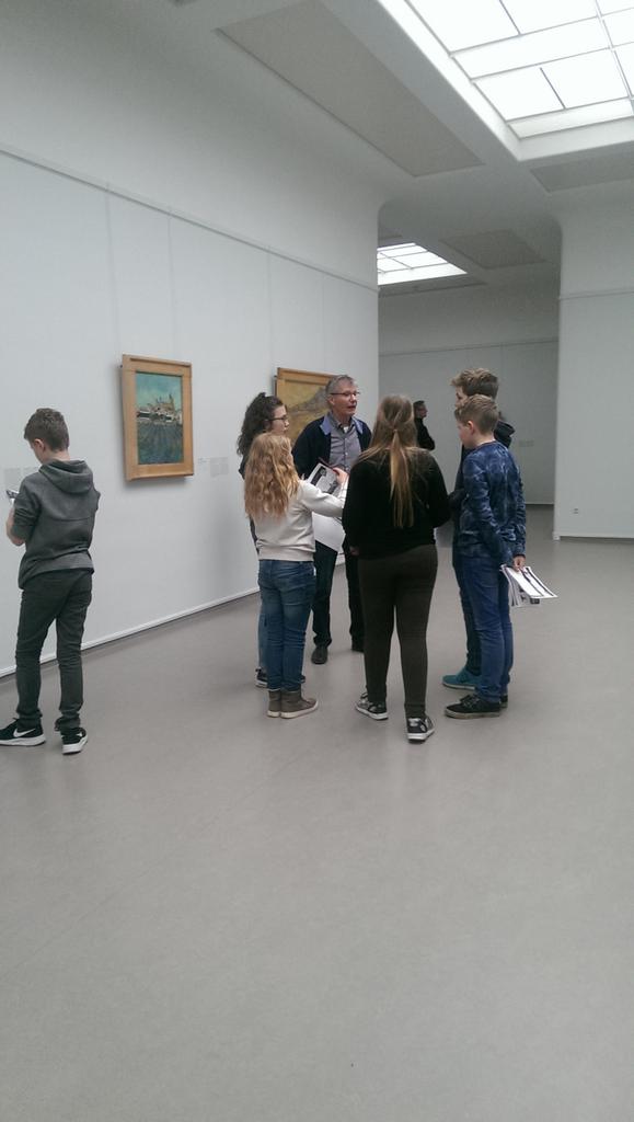 Groepen 8 van <a href="/obsbeekbergen/">OBS Beekbergen</a> en <a href="/PCBO_DePloeg/">PCBO De Ploeg</a> filosoferen in het museum! #Elkedagkunstinhetbos #LionsAppelthorn