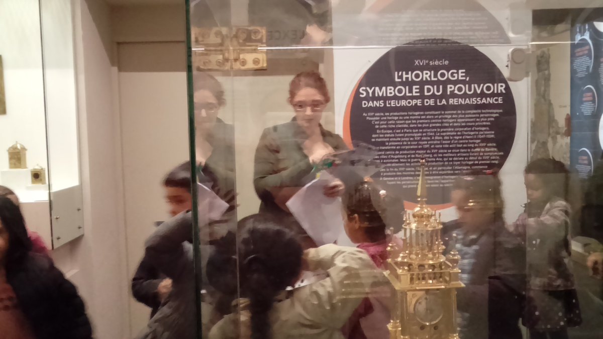museedupuy's tweet photo. #MuseumWeek #peopleMW certains sèchent la réu @museedupuy mais #bonnesraisons médiation avec Axelle Raynaud https://t.co/k1eHhbR0JD