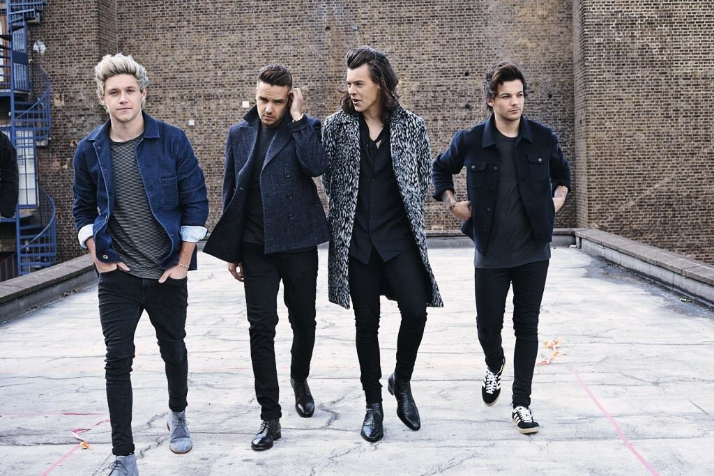 _anabbbb's tweet photo. I'm in love all over again๐๐๐๐ #OneDirection #AMShoot #1D https://t.co/ti1YextiCZ