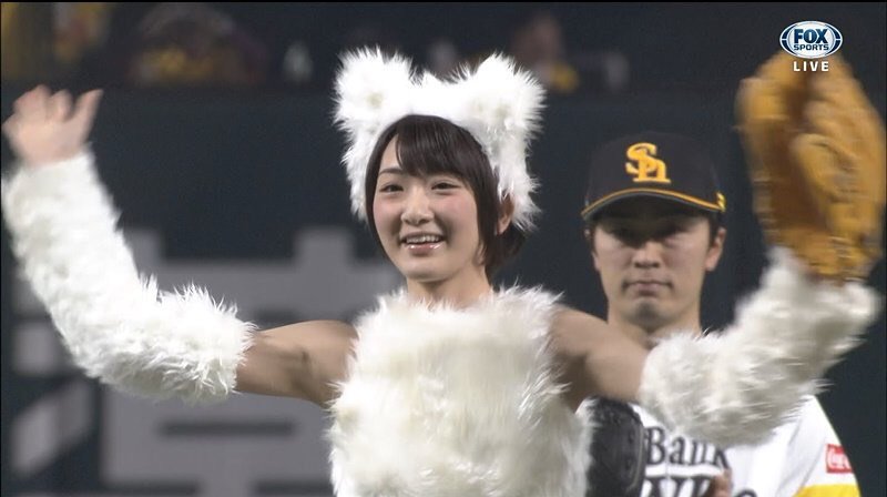 ひろみちお兄さん 生駒ちゃん 始球式お疲れ様 ヽ ノ ギガちゃんの衣裳可愛すぎだよ ノ ノ そんな生駒ちゃんに明日会えるとか幸せすぎる ソフトバンクホークス 生駒里奈 ギガちゃん T Co Oqrjnfja3q