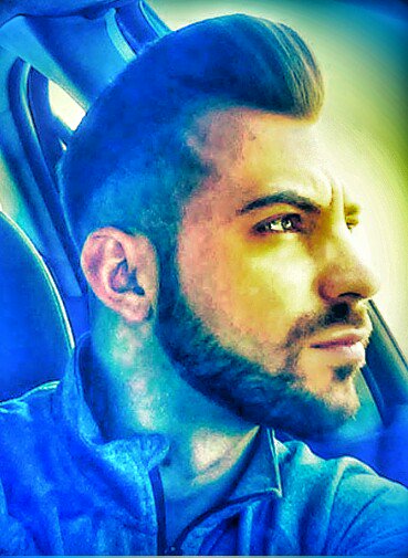 14Lvaro's tweet photo. 🎩👓💼 https://t.co/l50HsEymAR