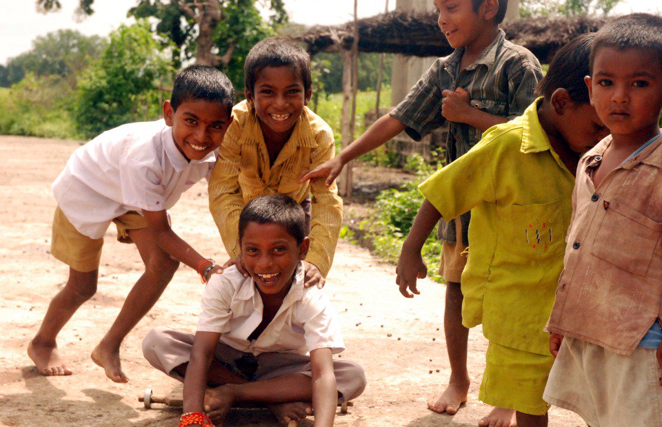 SituPriya's tweet photo. Happiness without any cost. Playing. Playing. Just Playing  : )))) https://t.co/2PUAe6u6m5