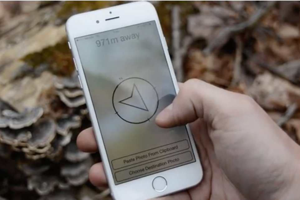 PSFK's tweet image. An app lets you seamlessly use a photo as a compass psfk.com/2016/03/find-t…