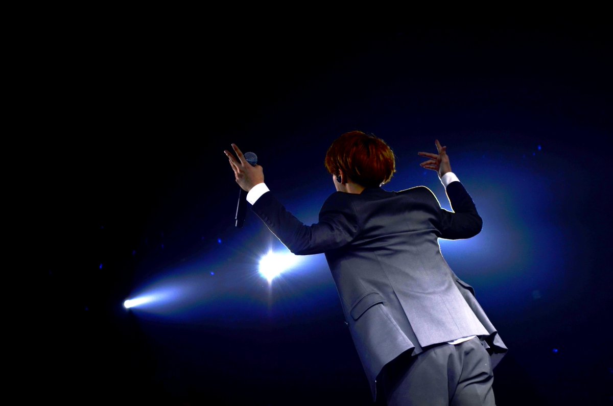 2bmelo2BTOB's tweet photo. 160327 비투비 Born To Beat Time 앵콜콘서트
#BTOB #비티비티 #앙콘 @btob2mh 

뒷모습도 이렇게 멋지면 어떡해요..// https://t.co/aiXeaUZwPh