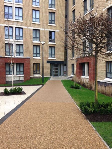 KirHammond's tweet photo. York student accommodation β #RonaDeck #ResinBound #Surfacing https://t.co/JKgeZ4YVps #SuDS #construction https://t.co/Uf0mtyx7o8