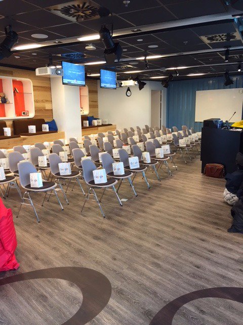 Markteffect's tweet image. Wij zijn er klaar voor! Laat het onderwijs event maar beginnen! #Markteffect #Google #Happyidiots #HappyCactus