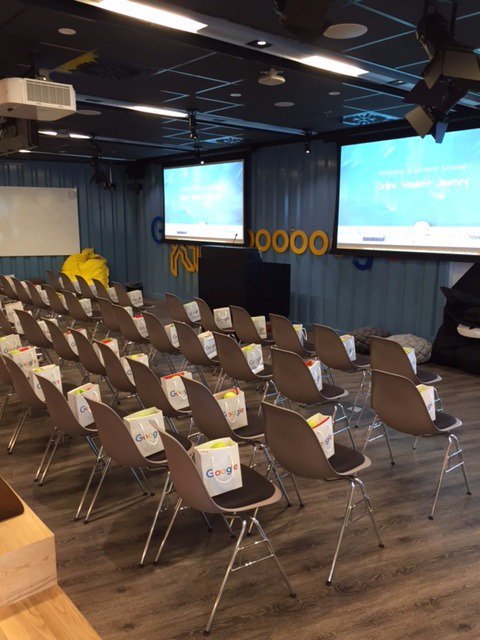 Markteffect's tweet image. Wij zijn er klaar voor! Laat het onderwijs event maar beginnen! #Markteffect #Google #Happyidiots #HappyCactus