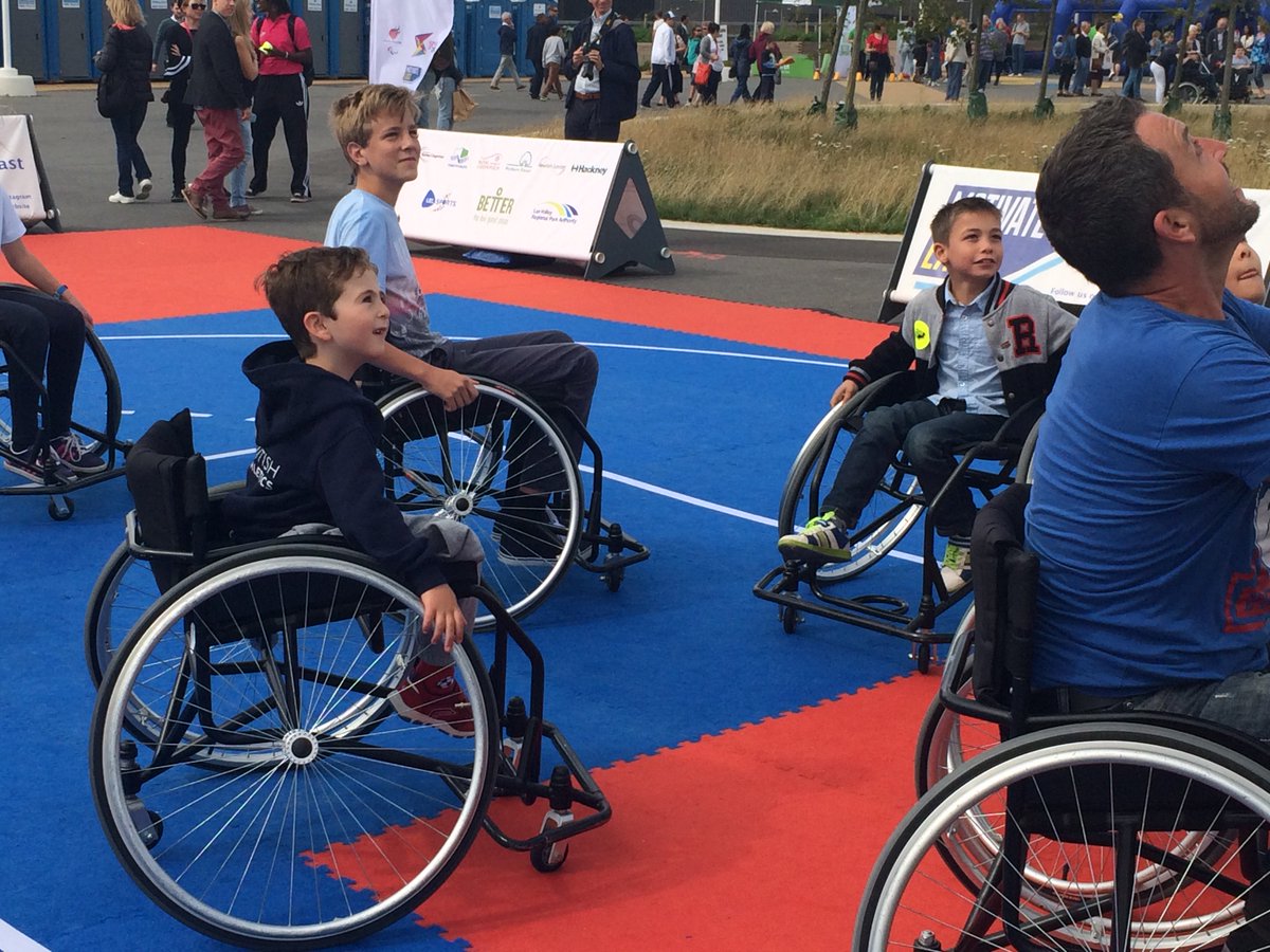 BladeBoyRio's tweet photo. .@EverBetterSport @JulietteWoolf @InvictusOrlando @itvlondon Great memories meeting you guys @ParalympicsGB #NPD2014 https://t.co/W3U5lnS6Si