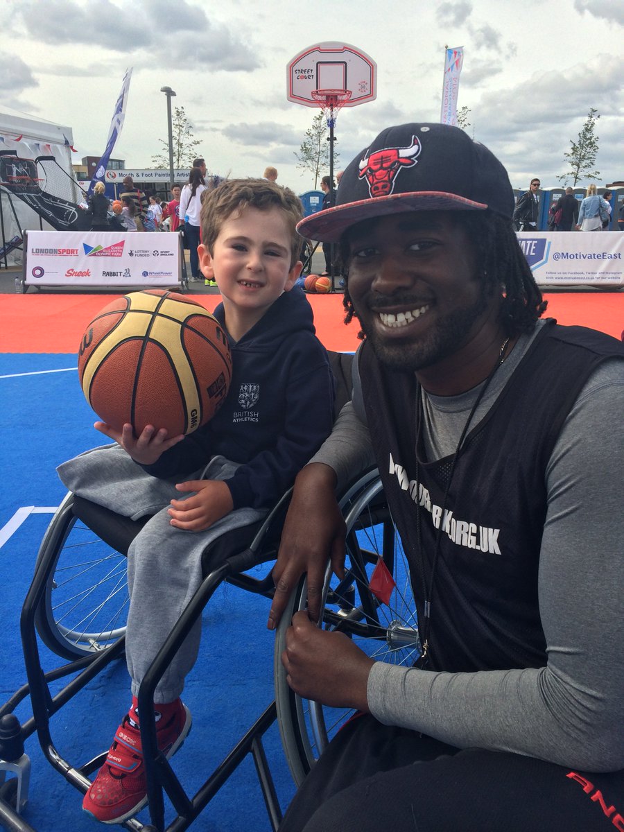 BladeBoyRio's tweet photo. .@EverBetterSport @JulietteWoolf @InvictusOrlando @itvlondon Great memories meeting you guys @ParalympicsGB #NPD2014 https://t.co/W3U5lnS6Si
