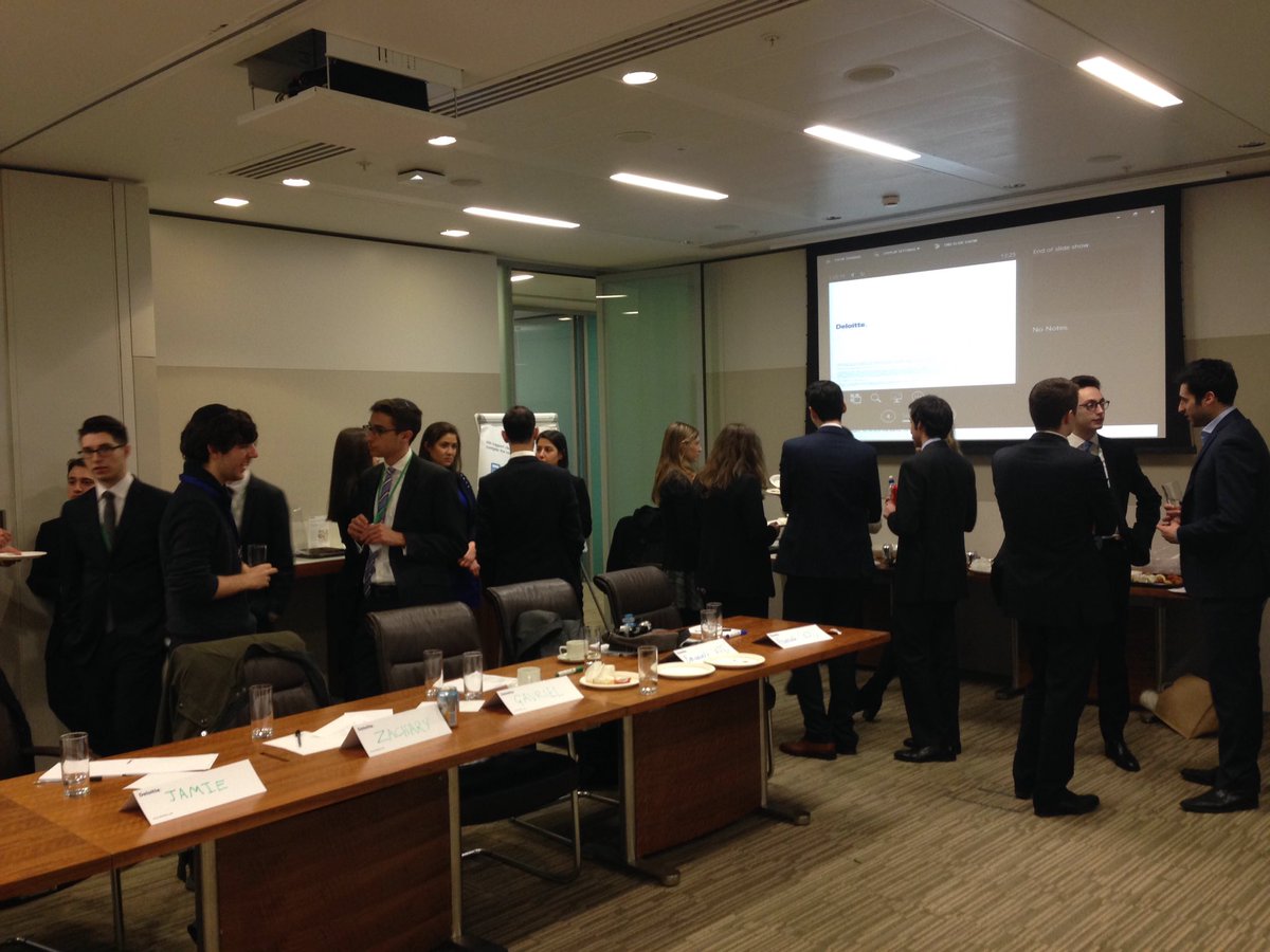 Lee_UJS's tweet image. Amazing lunch with amazing people @UJS_UK #deloitte #insightday