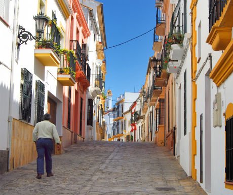 jackiedeburca's tweet photo. #Spain: spectacular, romantic Ronda - new guest post over at @luxury__travel https://t.co/z4sAIuUn3A https://t.co/fDGpIAbcEY