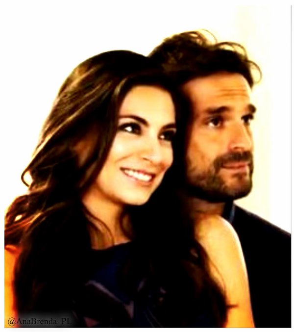 AnaBrenda_PL's tweet photo. ,, Amor no es mirarse el uno al otro, sino mirar los dos en la misma dirección" ❤ 
@anabrendac @ivansanchezz_ 😍😍 https://t.co/R3vK9ToZsD