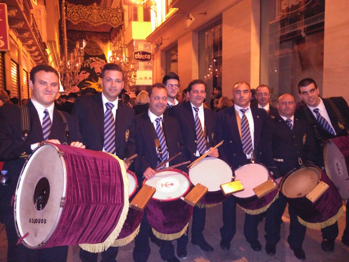 AMUUtrera's tweet photo. Martes Santo en Málaga tras la Virgen de las Penas @HdadLasPenas Semana Santa 2016 https://t.co/AFDnka05Lu