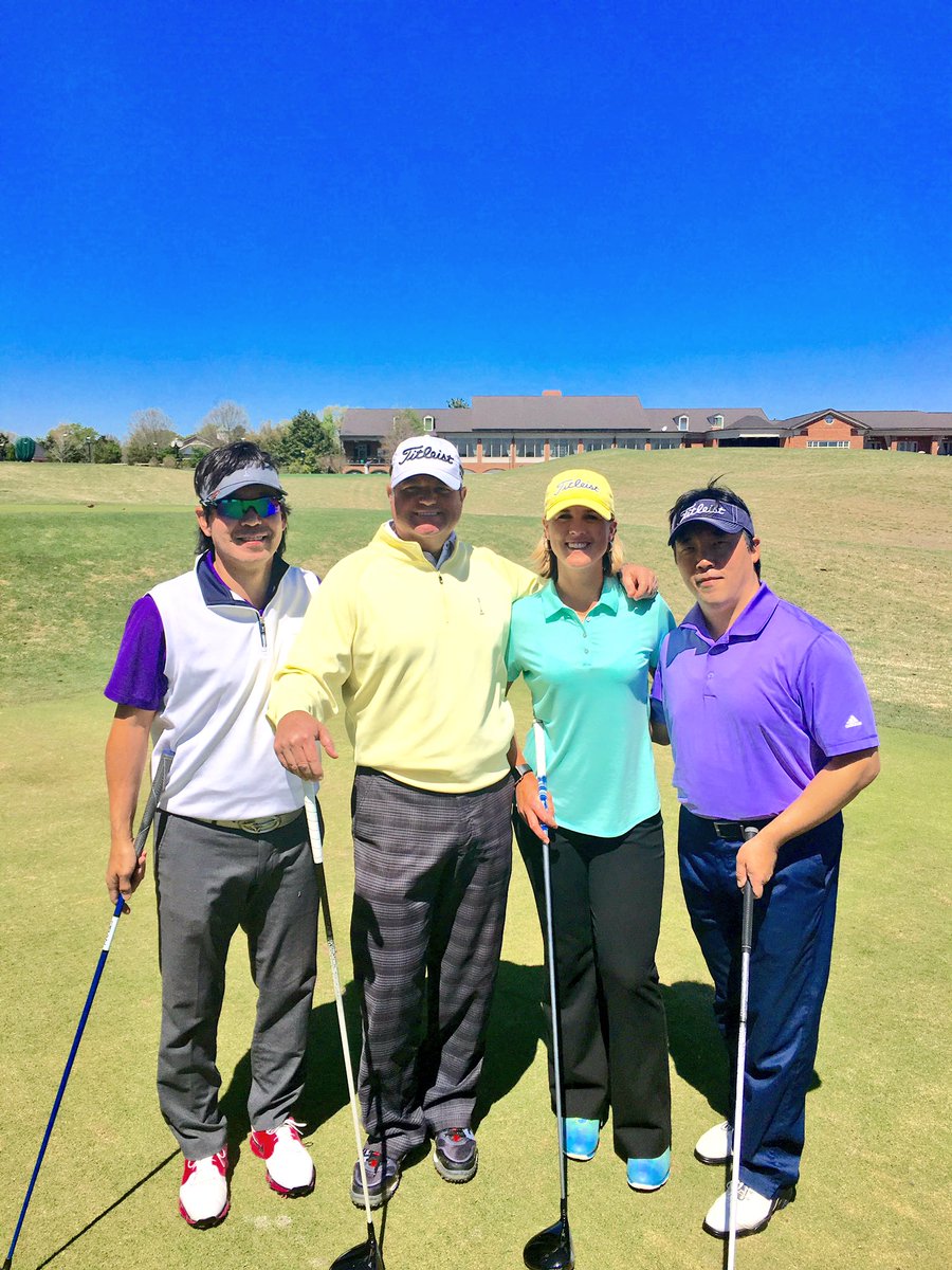 maggiesimons's tweet photo. Golf with these boys today! @KIRKOGURI @golfgurutv @JamesHongGolf #guruworkshop16 #carmelcc https://t.co/crLmfcn6IZ