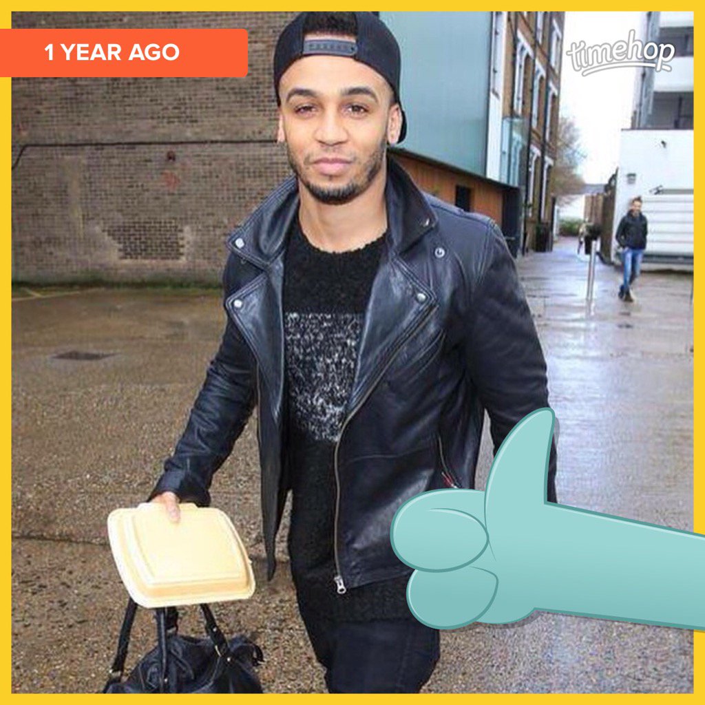 shannj3ssica's tweet photo. @AstonMerrygold this was on my timehop #snapbackking #snapbackandsnapchatking ππππ https://t.co/phmoPu7tbz