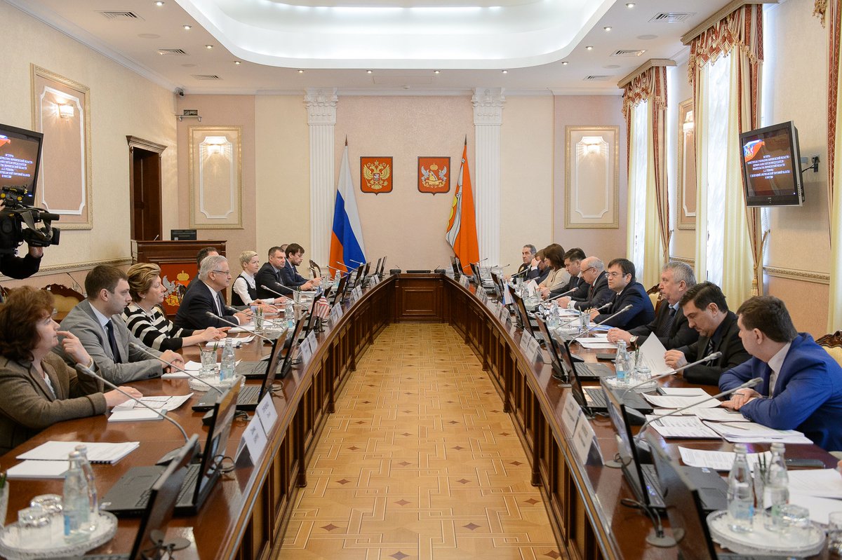 OSNOVA_Group's tweet image. Управляющий партнёр ГК «Основа» принял участие в правительственной встрече с делегацией Американской Торговой палаты