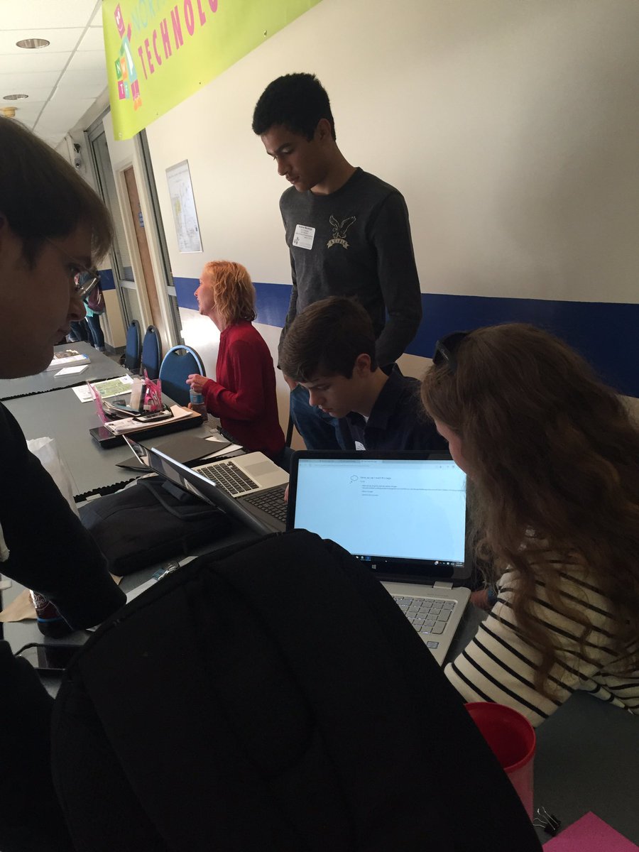 JCHS_CS's tweet photo. Finishing up last minute changes before project presentation this morning! #proudtobeajet #mcslearn #computerScience https://t.co/PoeDynWcHH