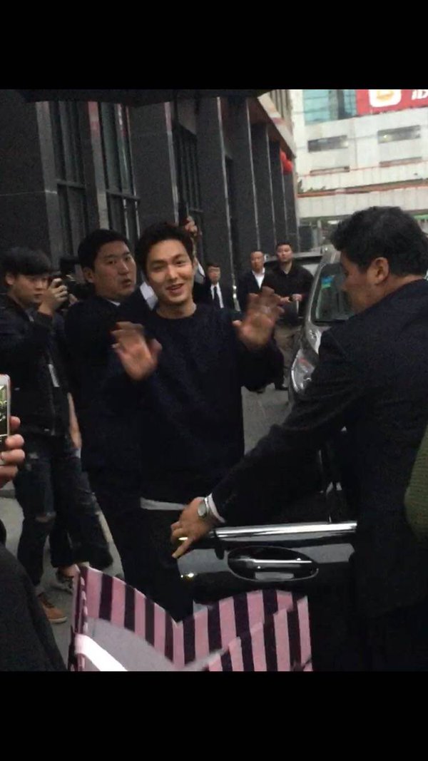drtalukdard's tweet photo. 29.03.16 #LeeMinHo #BountyHunters #Postershooting Shangai
cr logo
#MinozIndia #LeeMinHoPleaseVisitIndia https://t.co/XTmaoSFW1J