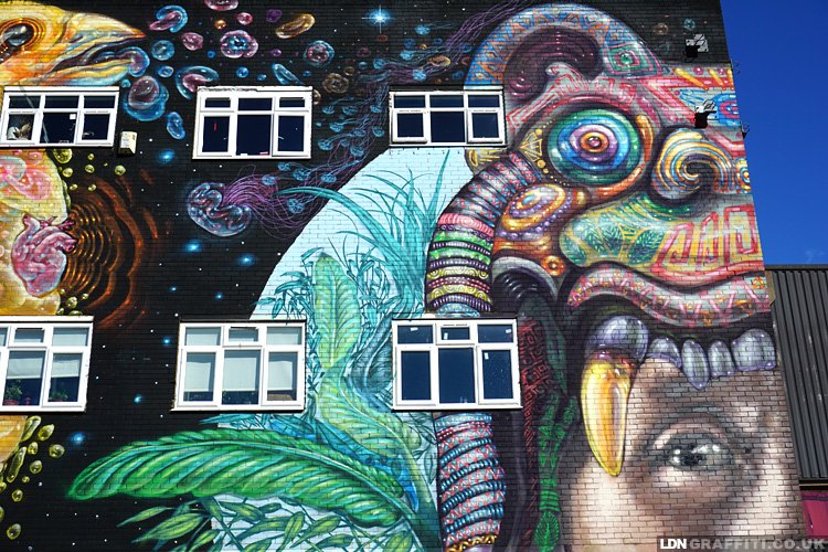 LDNGraffiti's tweet photo. #StreetArt by @MartinRonMural &amp; #Jiant in #HackneyWick London https://t.co/Js02liFtN4
