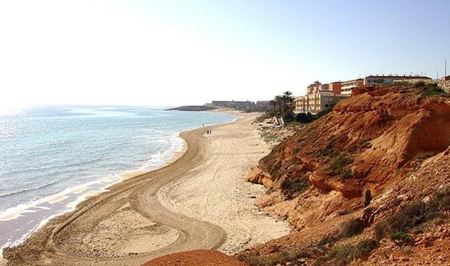 RichardARooke's tweet photo. Beautiful #apartment with seaviews and #beach on your doorstep for 95,000€. #MilPalmeras. https://t.co/MTiPsUz5yu https://t.co/row1WTddhT