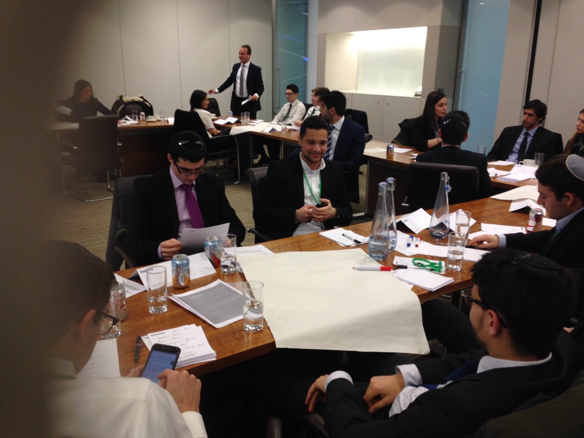 Lee_UJS's tweet image. #intense #strategy being conducted here... #business #deloitte @UJS_UK