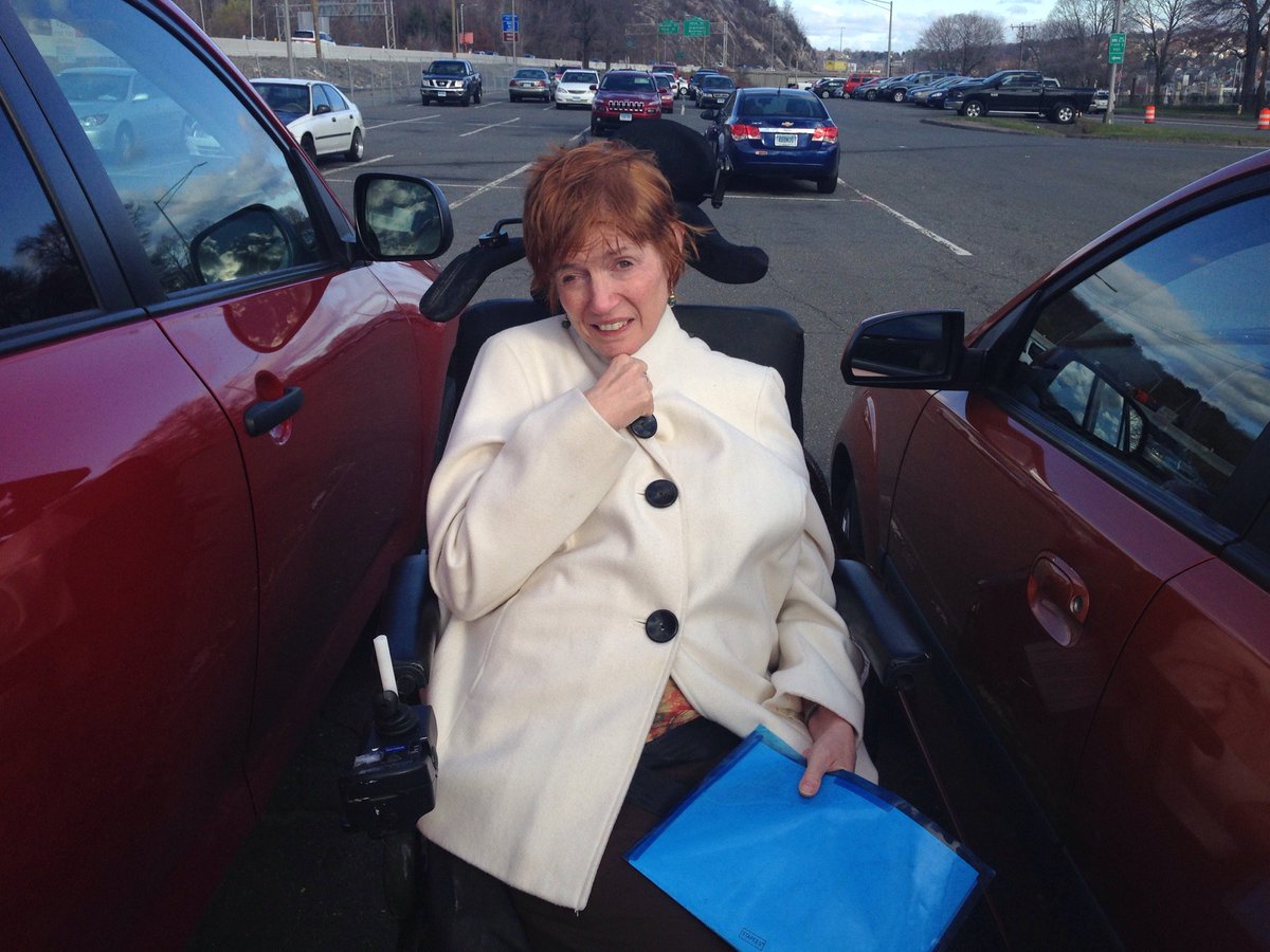 Regina_Griffin's tweet photo. We're off to the State Capitol for #MSActionDay! It's cold, but my sister #MoiraGriffinMcKenna is determined. https://t.co/NnwEnr1cXq