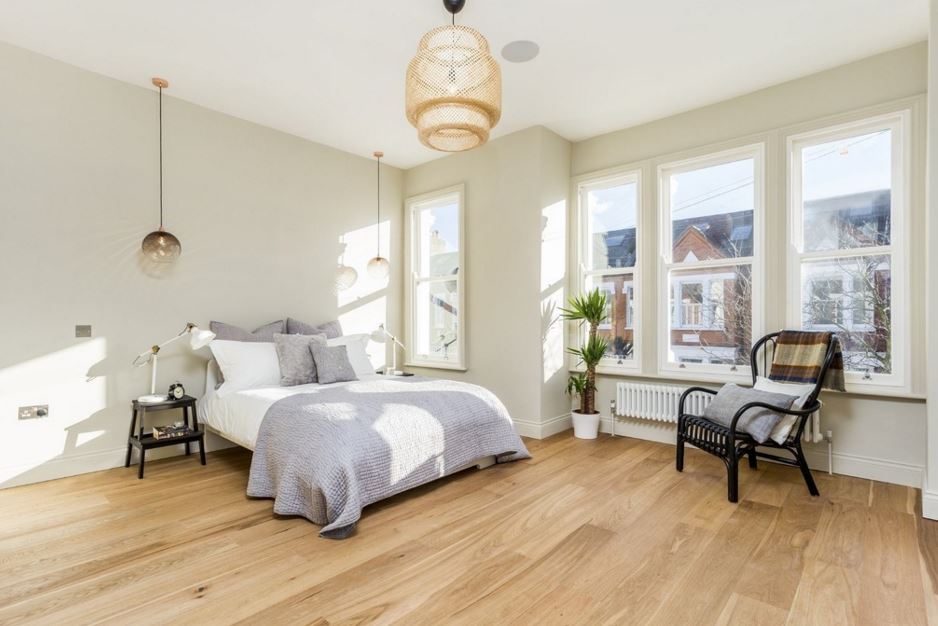 Stunning, 5 bed family house to rent on premier road leading off #ClaphamCommon ow.ly/101NxL