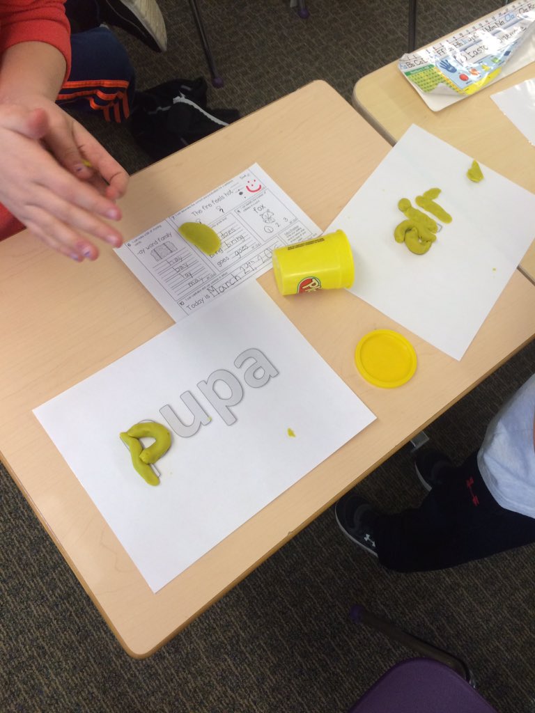 sunnyeveryday40's tweet photo. Good stuff!  #quincyelementary  #wordworkfun https://t.co/WVhbwUnHjG