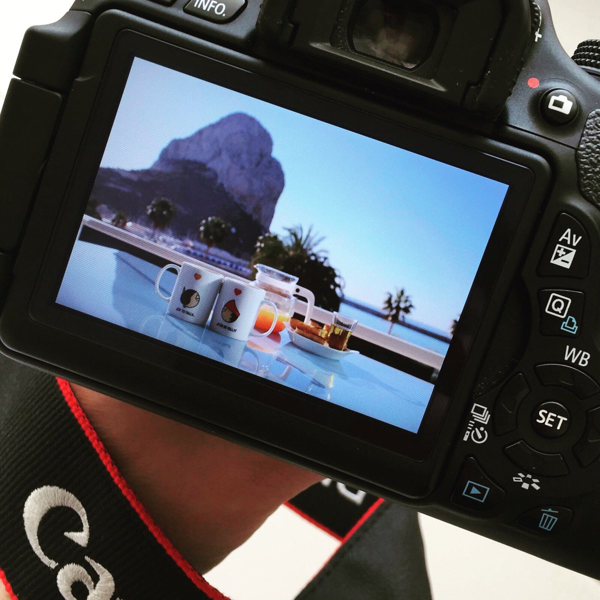 oopsplanet_com's tweet image. mañana de trabajo con la #fotografia de  producto de @rominaredolat #ifach #calpe #Alicante #Spain #diseño #design