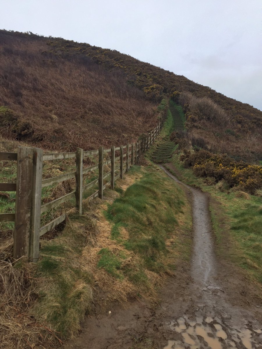 LKnightFitness's tweet photo. today's workout...
6 mile coastal path...hundreds of stairs, and Arctic conditions!! ☔️🌪❄️ https://t.co/JBB3MwXagF