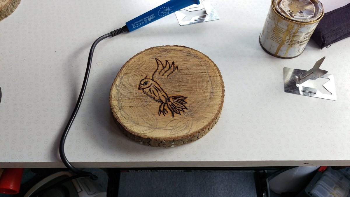 DesignsNest's tweet photo. Busy working on next door plaque. Just off to engrave leaves &amp; apply 1st coat of varnish. Watch this space.... https://t.co/3bzoHwJeok