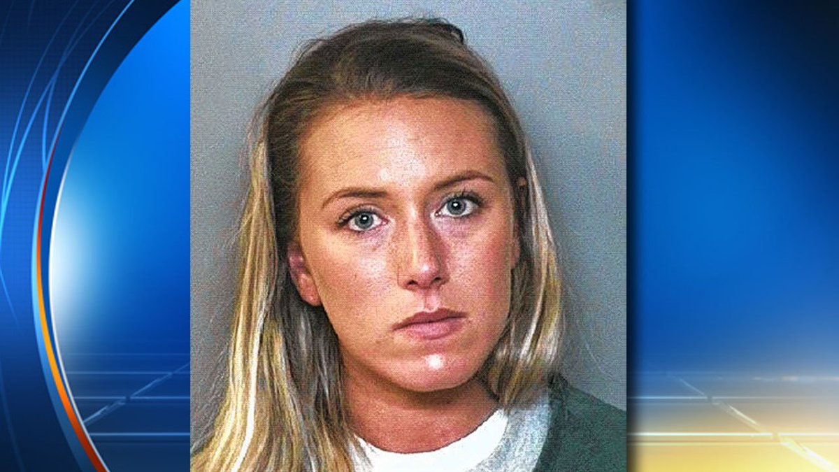 Nurse loses her license after taking photos of penis of unconscious patient bit.ly/1SjBIZV?utm_me… https://t.co/41vhlZ0VnR