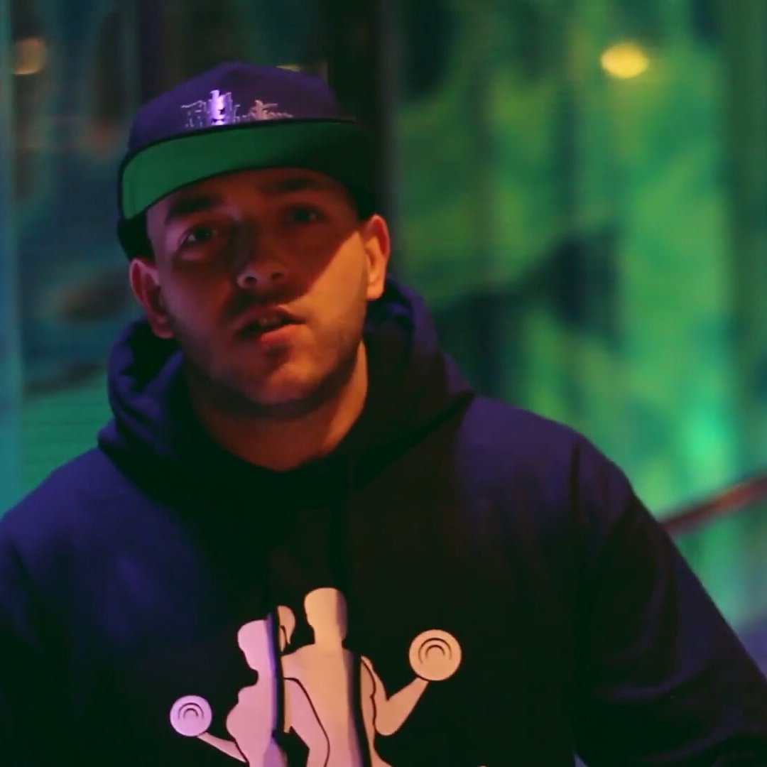 ThisIsSetaTrend's tweet image. youtu.be/bi3V1N419CI 100% music video check it out. thisissetatrend.com
Prod. By  @bulgproductions