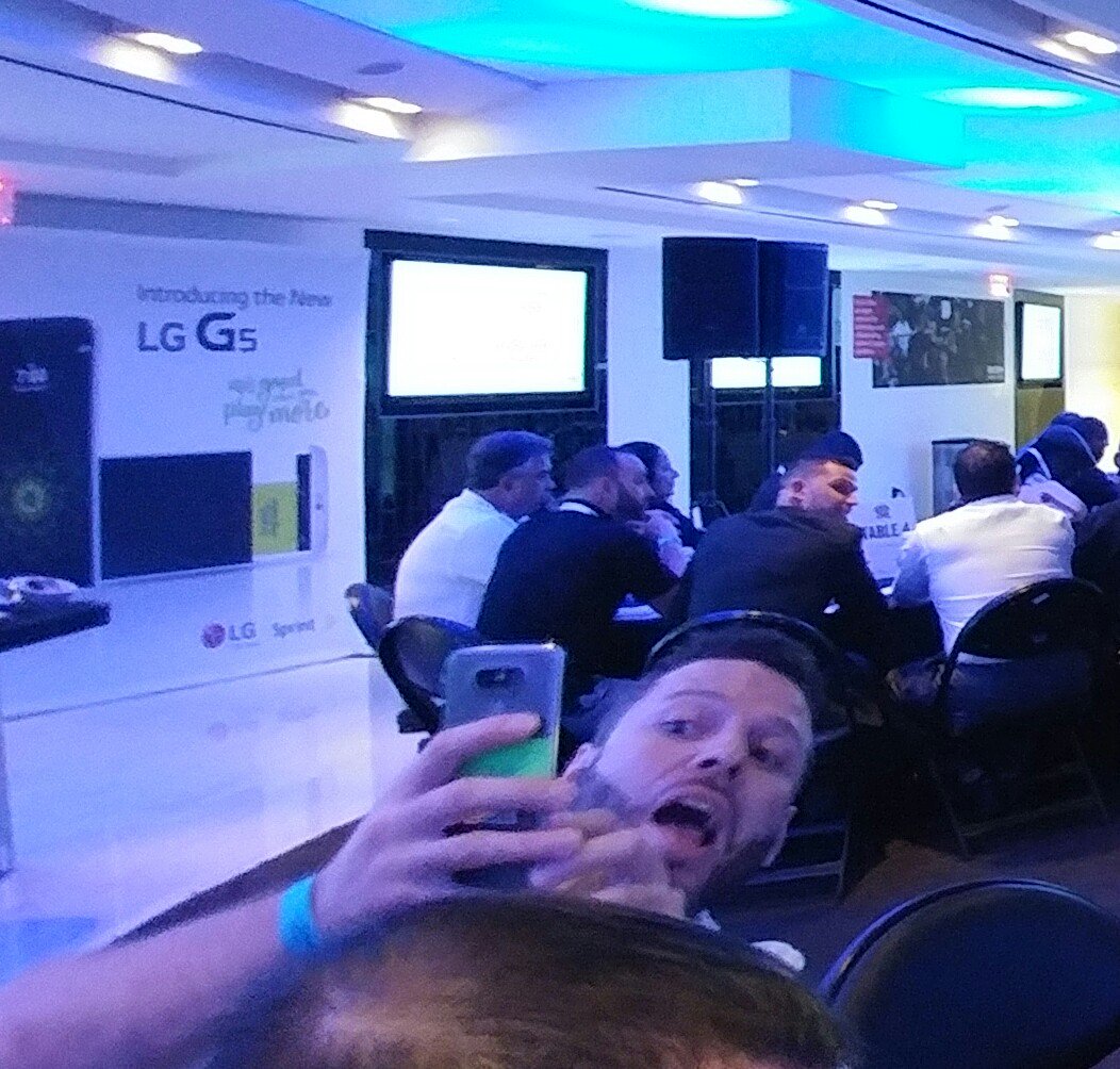 Rene is clearly blown away by the #G5 

#LGG5Miami