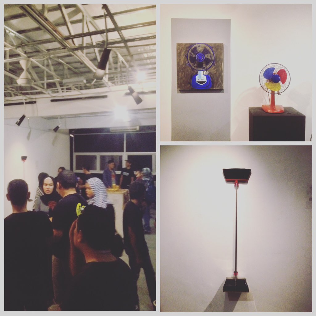 projekrabak's tweet photo. Pameran #BendAsing di #RuangSeni #KapalLorek akan berlangsung hingga 15 April. Check out #KapalLorek untuk info! https://t.co/SoMPodlnEJ