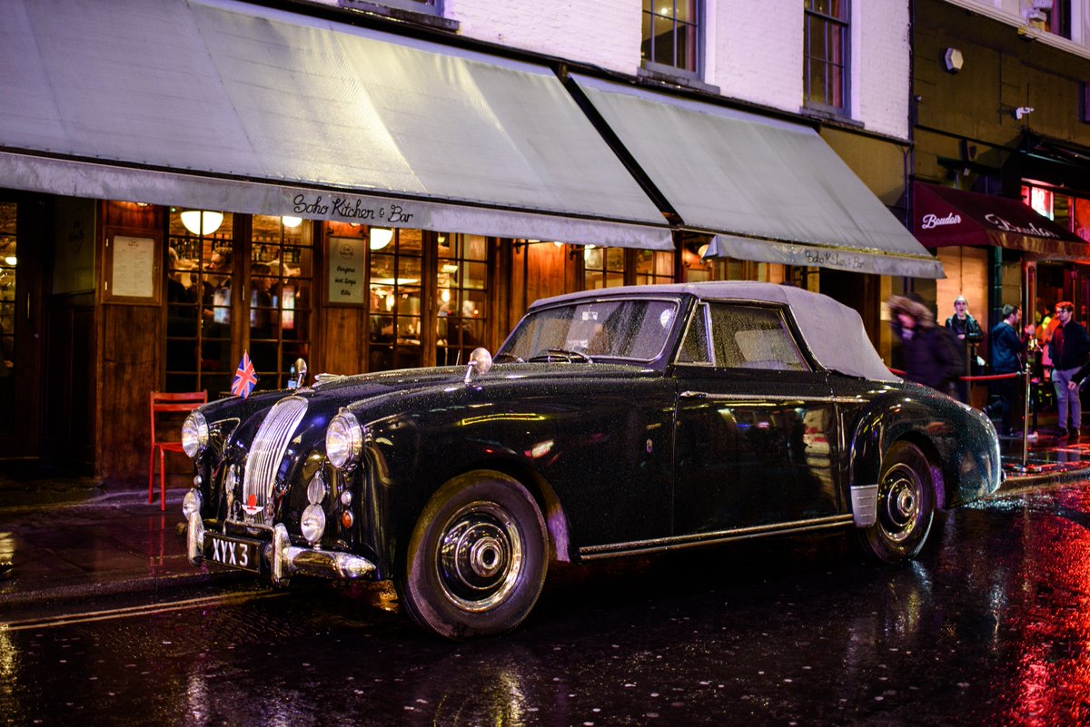 Such a great eve <a href="/SKBSoho/">Soho Kitchen & Bar</a> last week. Thanks for the fab pics @WillShootForRum. #Royal #Lagonda @handhauctions #HandH