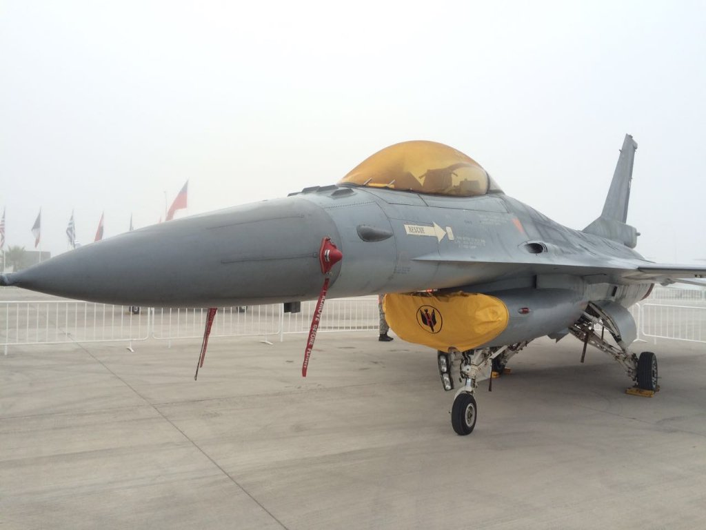 CeuUicOWAAASK8v.jpg:large