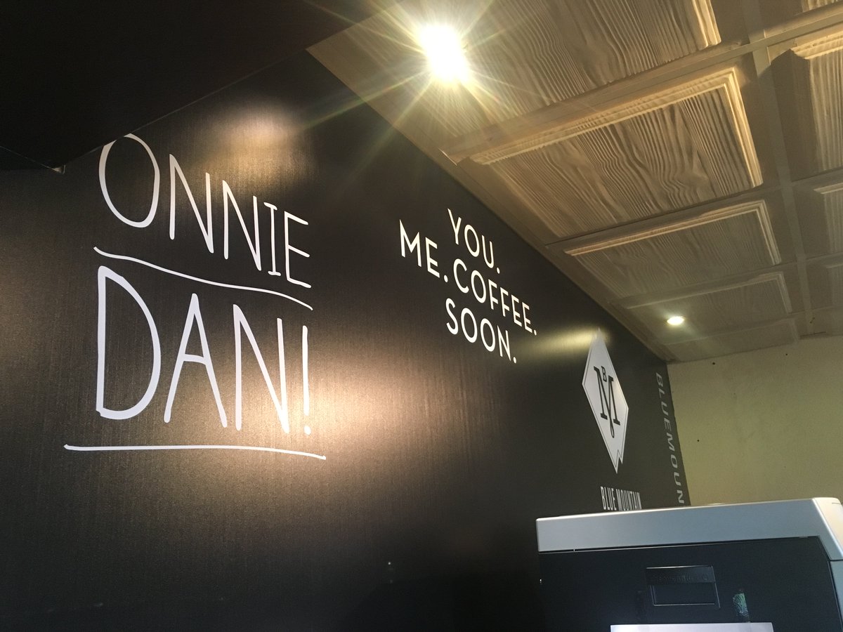 Nu verkrijgbaar in onze kantine … <a href="/BluemountainNL/">Blue Mountain</a> | #onniedan #koffie #rigtersbleek |