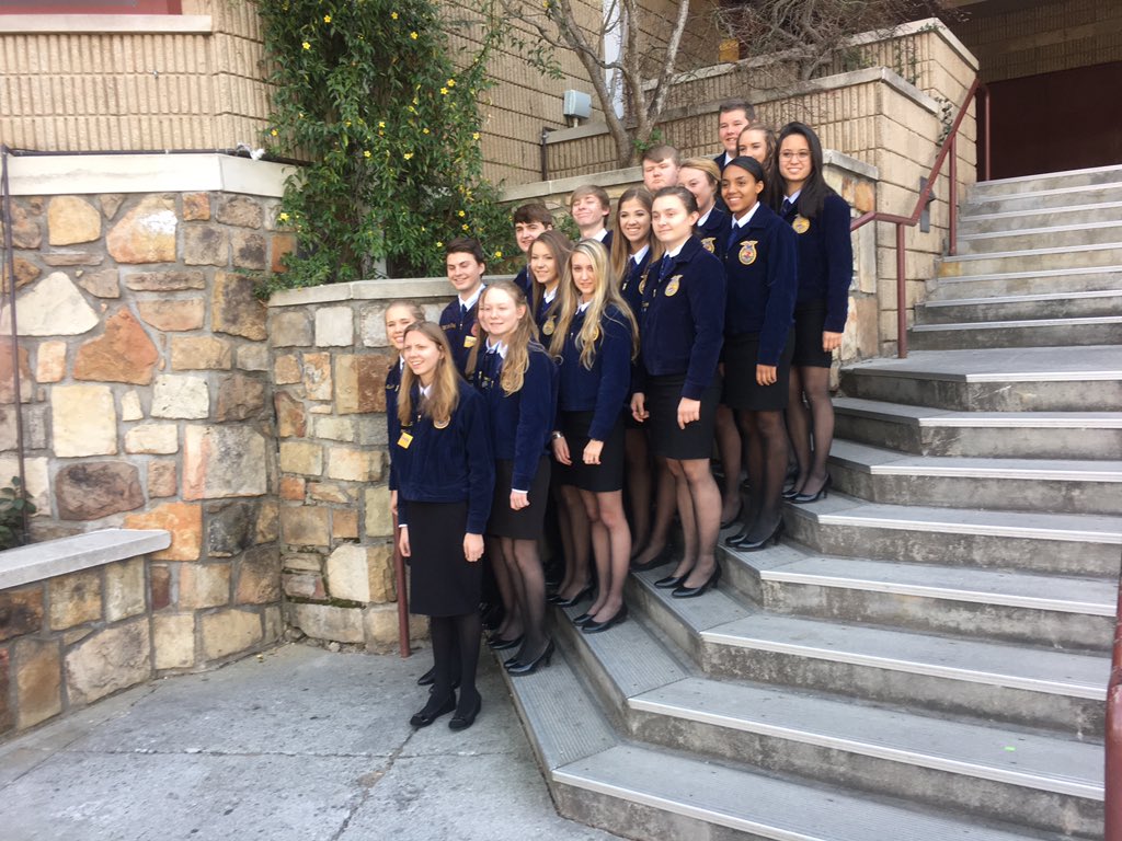 BeechFfa's tweet photo. Time flies when you're having fun #tnffaconv16 https://t.co/AcHujD9yhq