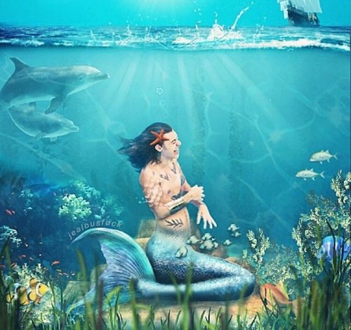 harryeditstyles's tweet photo. This is so cute ^.^

#HarryStyles #harry  #MermaidMonday #mermaid #ocean #OneDirection #DirectionersAreSuperior https://t.co/RqixzIih63