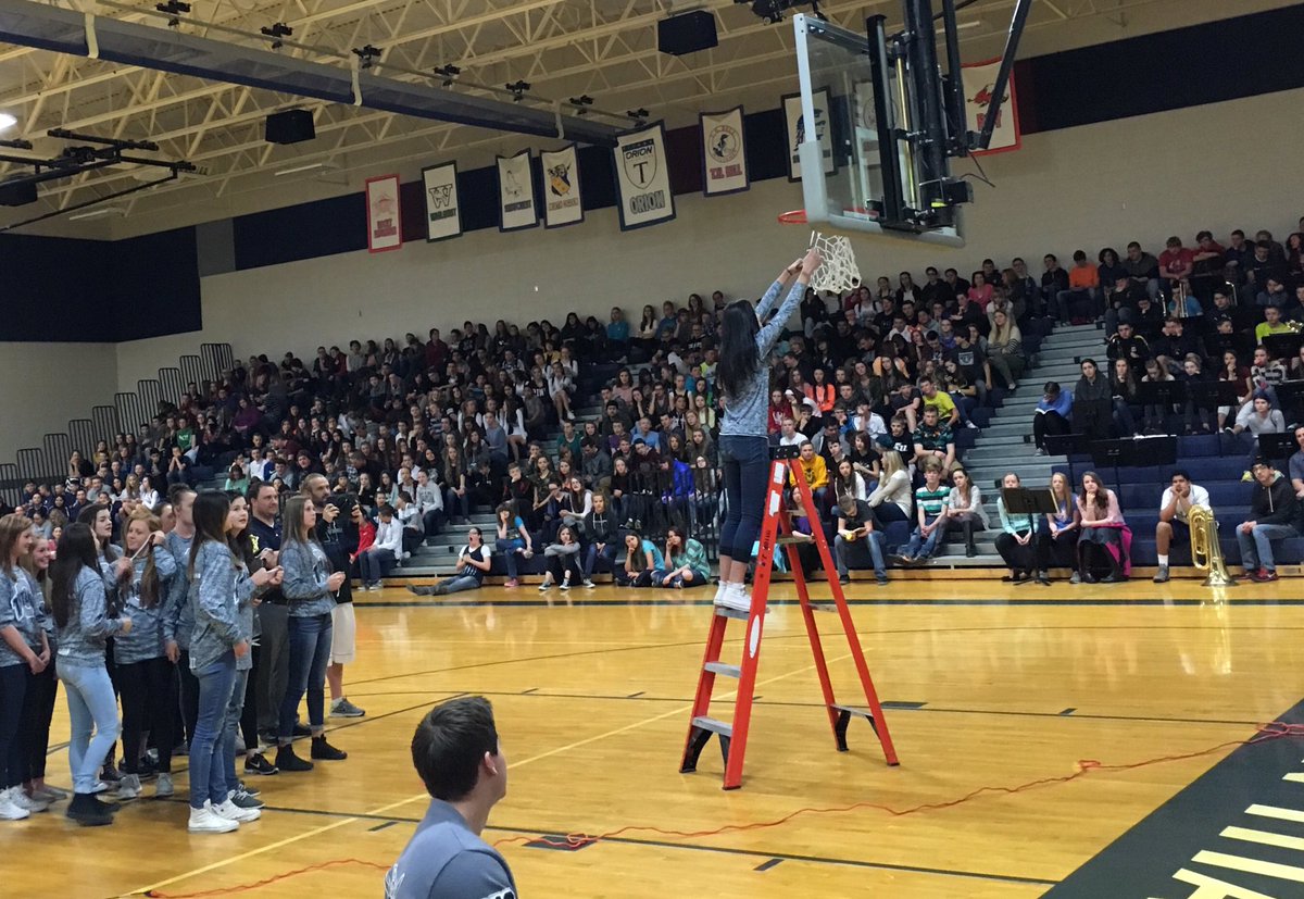 OrionJuniorHigh's tweet image. The Champs cut the net down today! Great job, ladies...