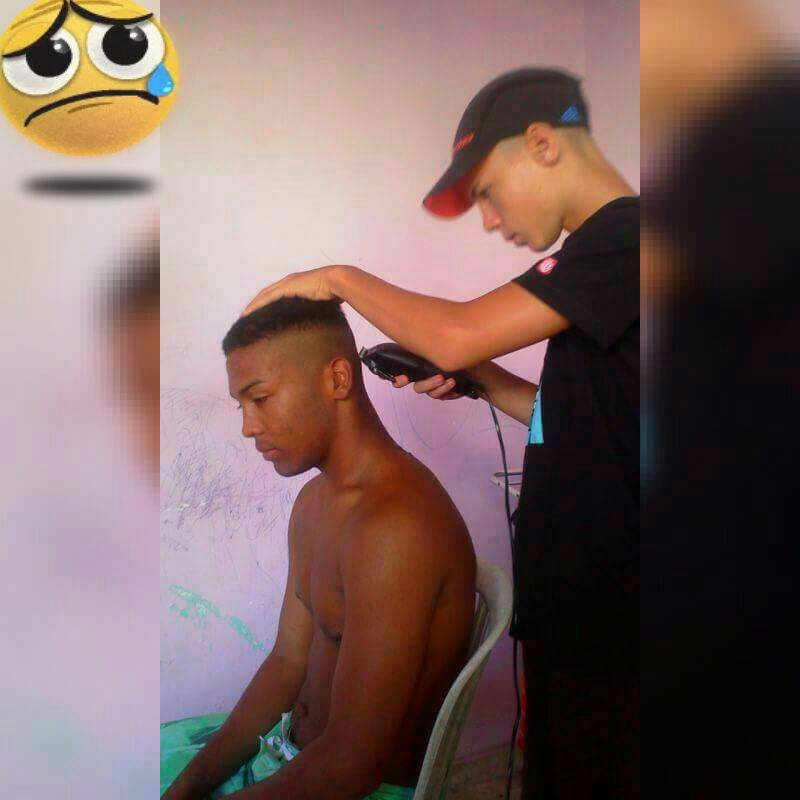 leleeekk's tweet photo. PARABÉNS PRA VOCE IRMÃO.. #LUUTO #ETERNO... 😭😭😭😭😭😭😭 https://t.co/OsEMGph3IK
