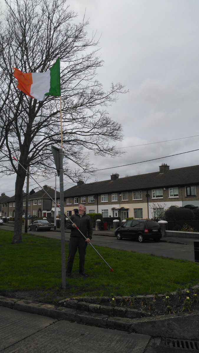 Great work from Celtic and Collins Park for #teamdublincleanup on Saturday!! Thanks everyone!!