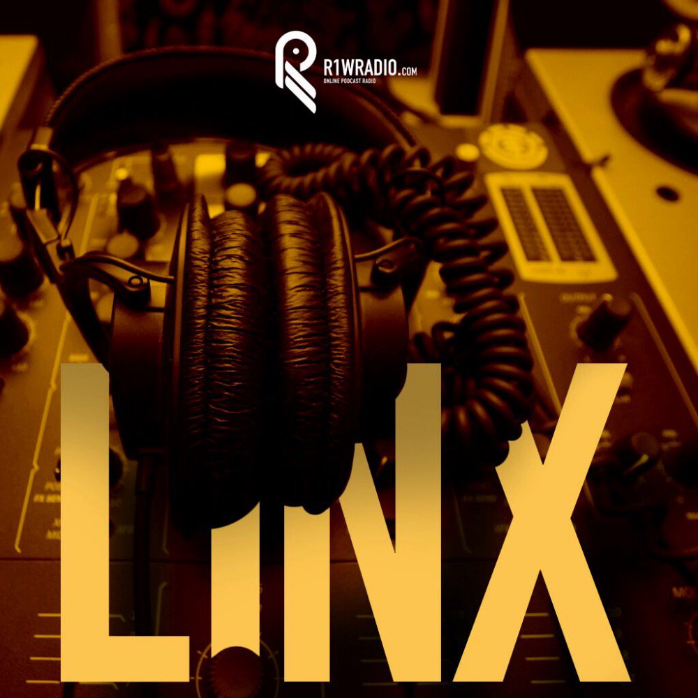 r1_world's tweet photo. #Linx with @1maloya #R1Wradio #radio #music #onlineradio #soul #jazz #podcast #lounge #africanbeats #johannesburg https://t.co/J1xqEBeHjJ